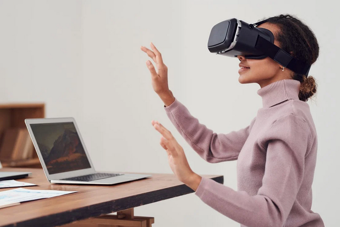VR